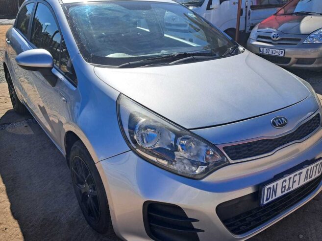 KIA RIO 2015