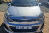 KIA RIO 2015